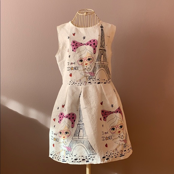 ⚡️SALE⚡️GORGEOUS Paris dress - Picture 5 of 8